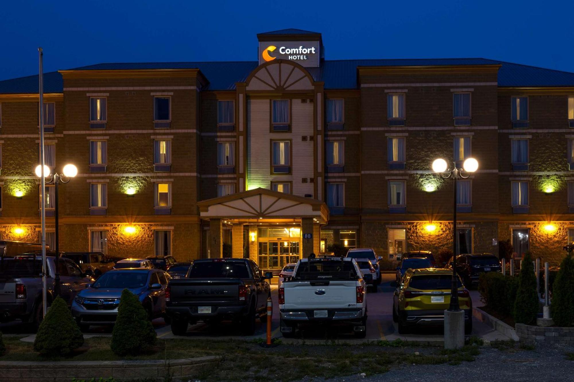 Comfort Hotel Bayer'S Lake Timberlea Exterior foto