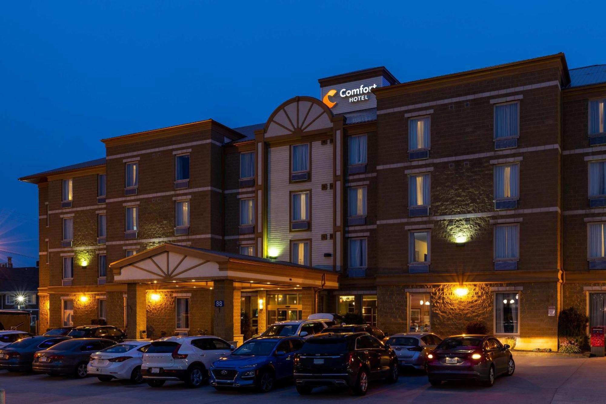 Comfort Hotel Bayer'S Lake Timberlea Exterior foto